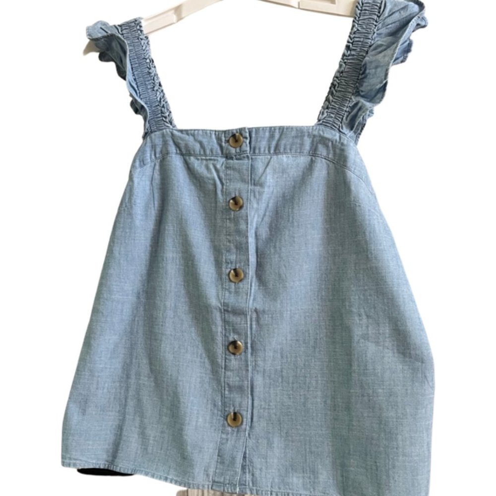 NWT. Button front-tank top